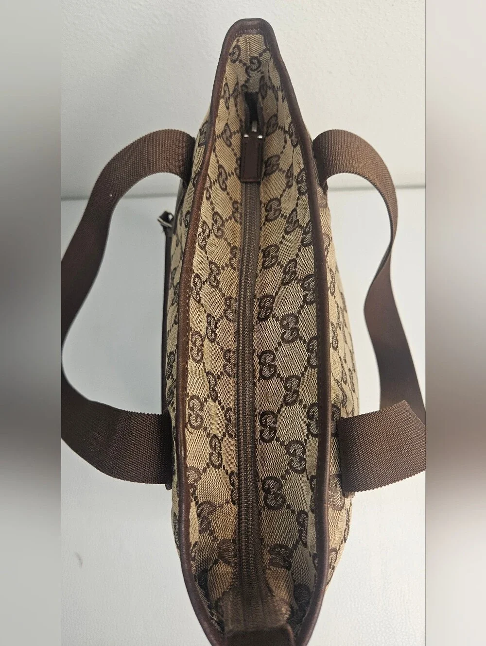 Gucci classic effortlessly